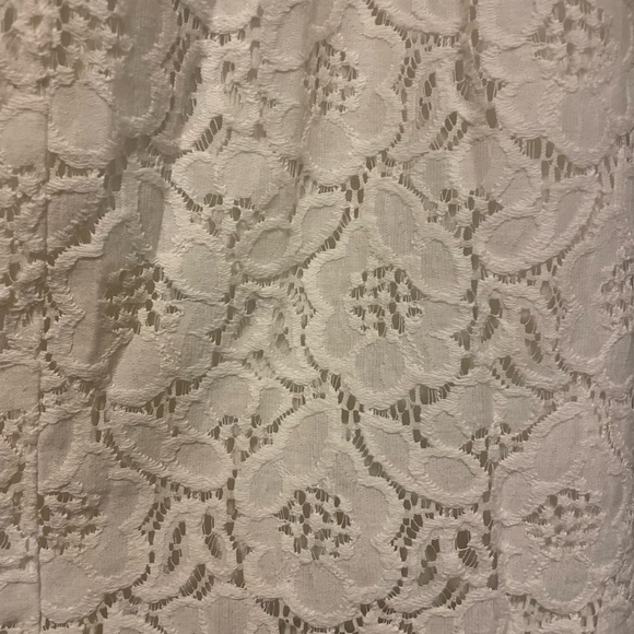 White lace skirt with ribbon waist trim by the Loft - Picture 4 of 6